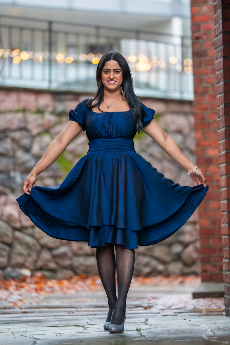 Luna - Kjolen i marineblå - Elegant festkjole