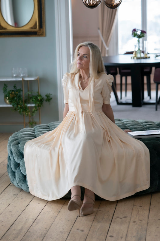 Dhalia pastellgul maxi kjole