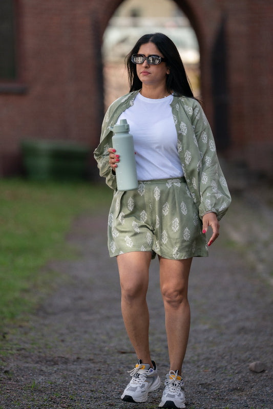 Hvitkløver shorts
